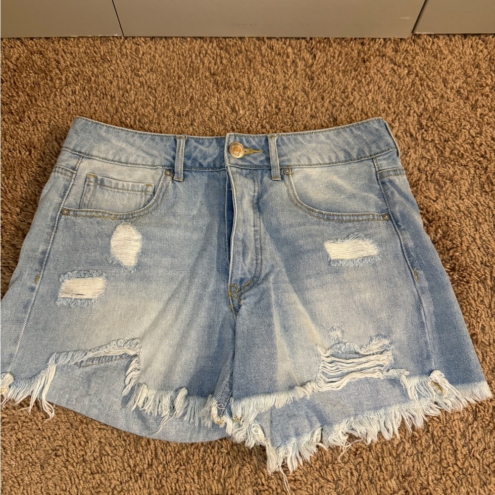 FOREVER 21 light wash denim shorts